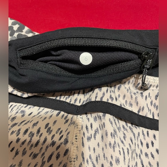 Size 6 lululemon shorts! - Picture 4 of 4